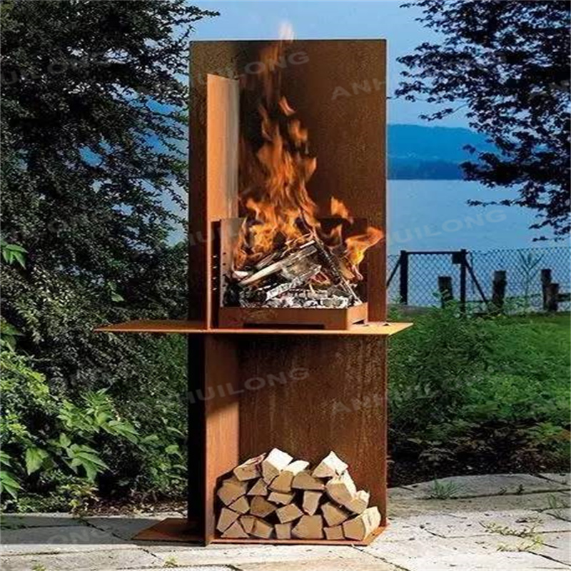 <h3>Fire pits with retro modern style — in a wide range of prices</h3>
